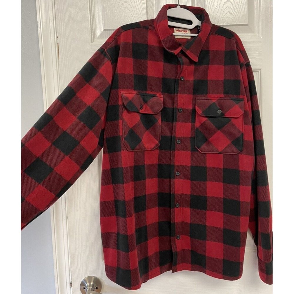 Wrangler Authentic Flannel Button Down Shirt Mens XL Plaid Red Black - Picture 2 of 4
